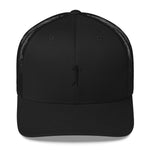 The BLACK GOLF CLUB Collection Trucker Cap
